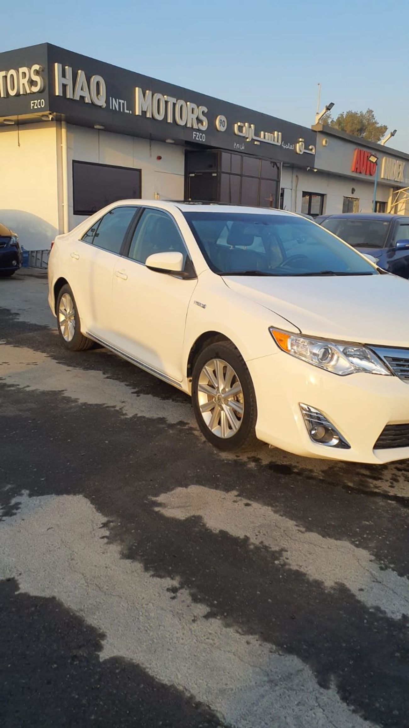 تويوتا كامري Toyota Camry XLE Hyrbrid