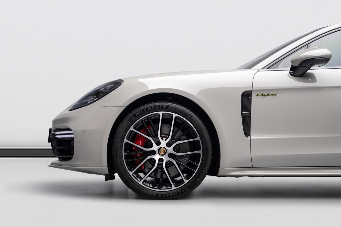 Porsche Panamera 4S E- HYBRID BUY NOW, PAY 2027 | THE BLACKLINE STANDARD | 1 Year Blackline Warranty, GCC, Low KMs, High Spec