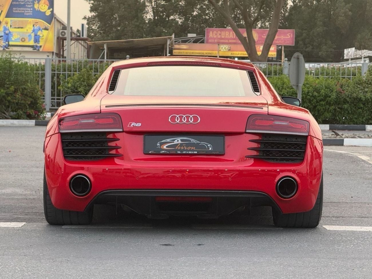 أودي R8 FSI Audi R8 V8 FSI 2015 GCC Specs - Pristine Condition Full Service History in perfect condition