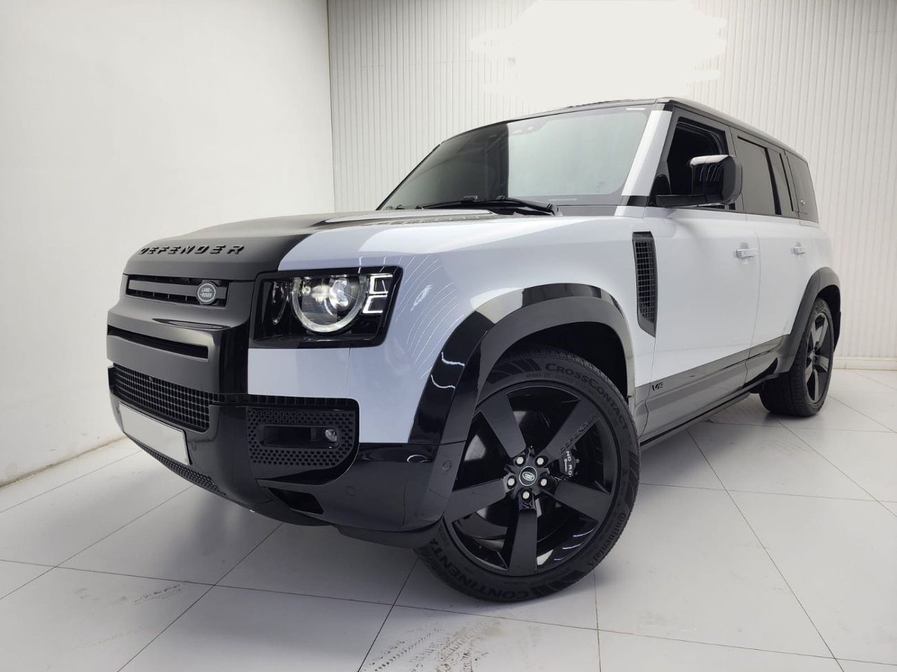 Land Rover Defender 110 X P525 5.0L