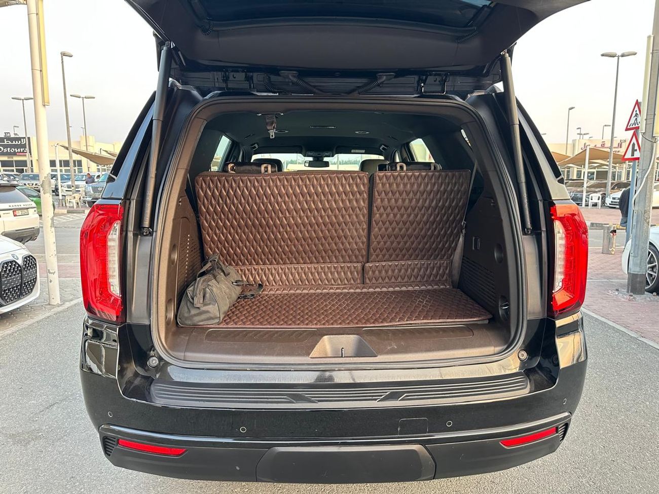 GMC Yukon GMC Yukon SLE _GCC_2022_Excellent Condition _Full option