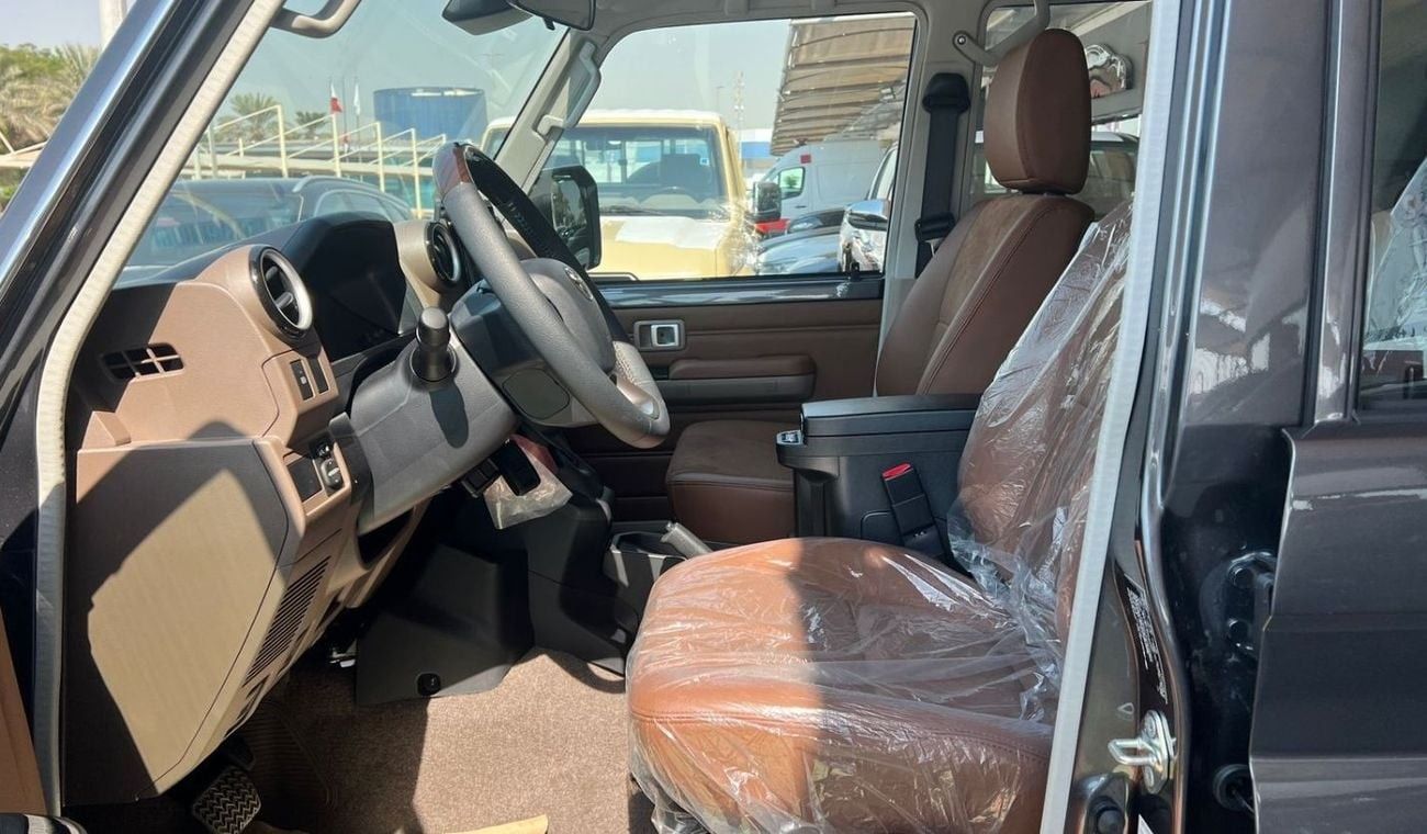 تويوتا لاند كروزر 70 Toyota Land Cruiser Hard Top 4.0L | 2024 | 0KM | GCC