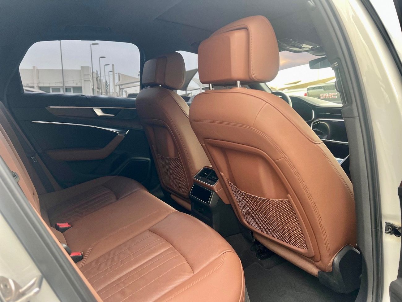 أودي A6 45 TFSI S-Line 2.0L