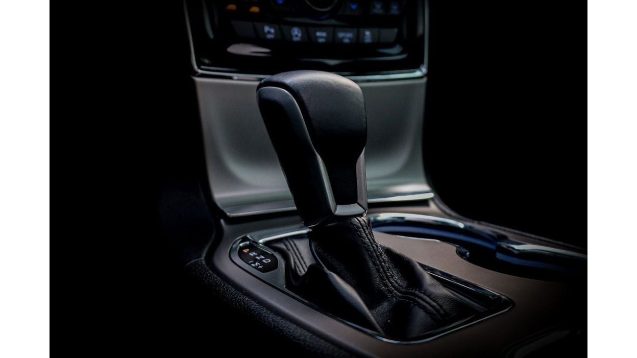 Jeep Grand Cherokee Jeep Grand Cherokee Limited 2021 GCC under Agency Warranty with Flexible Down-Payment/ Flood Free.