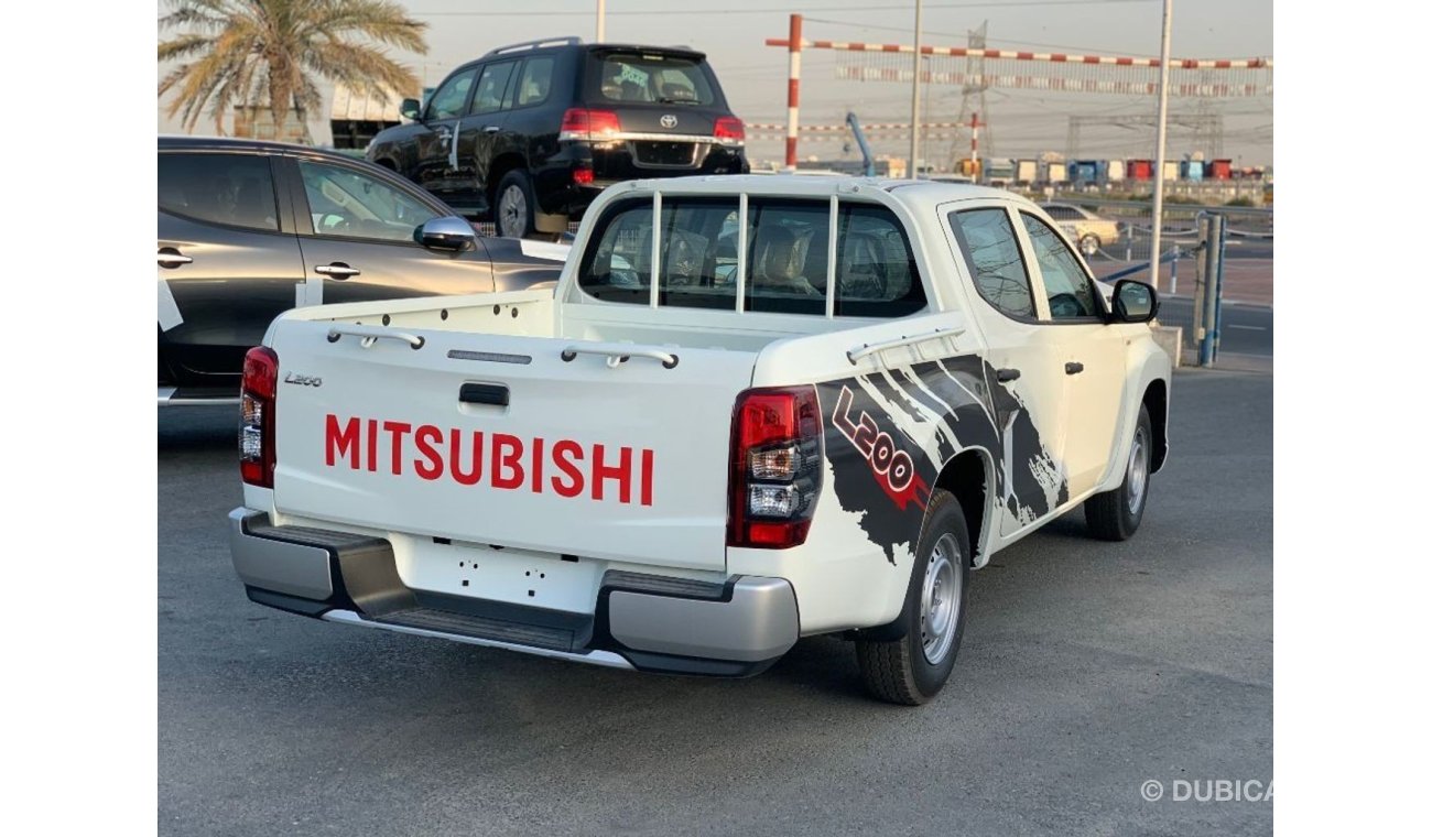 Mitsubishi L200 Pick Up 4x2 2.4L Gasoline 2020