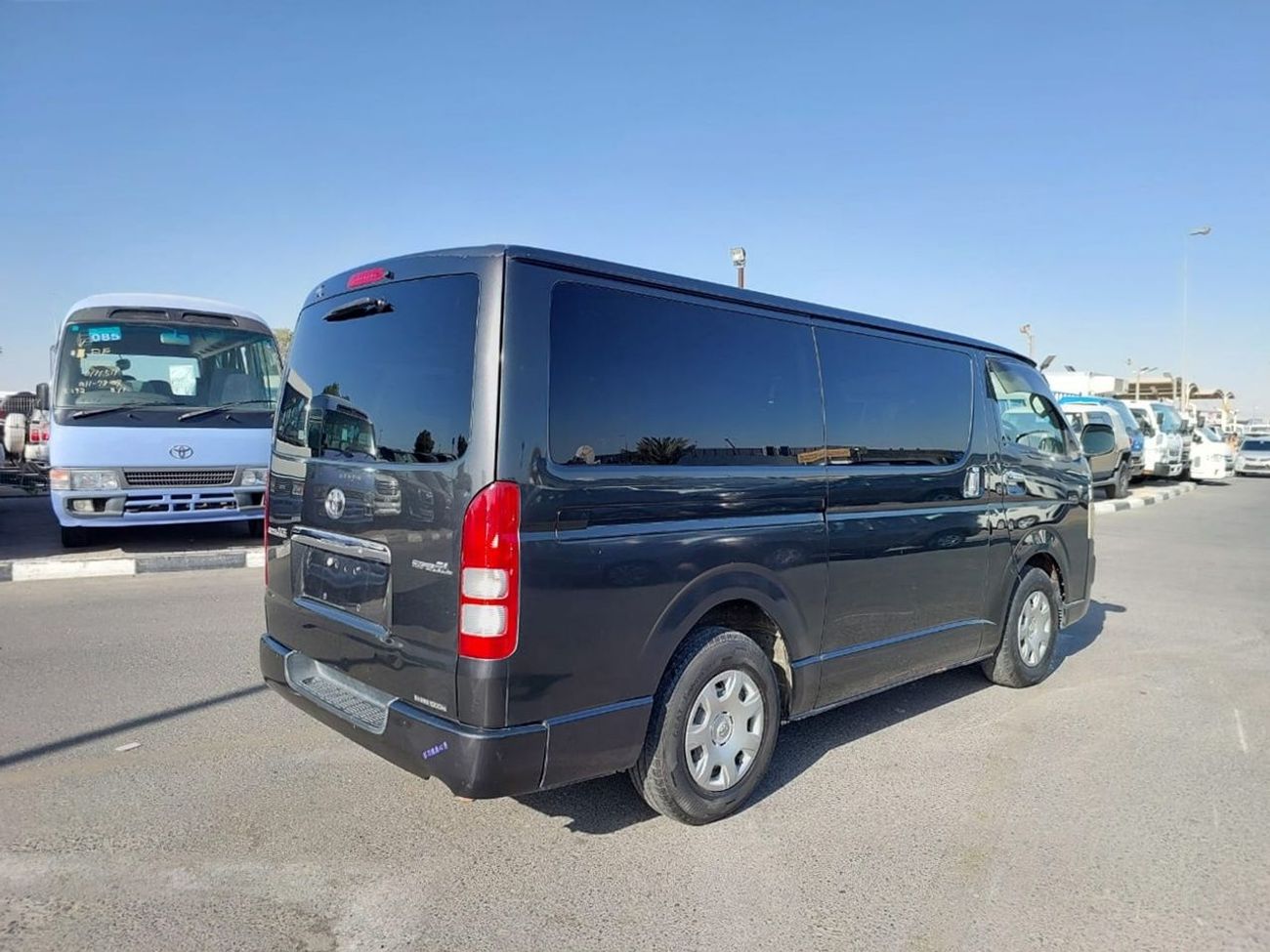 Toyota Hiace TOYOTA HIACE VAN RHD 2007 MODEL 2.0 L PETROL AUTOMATIC(PM55176)