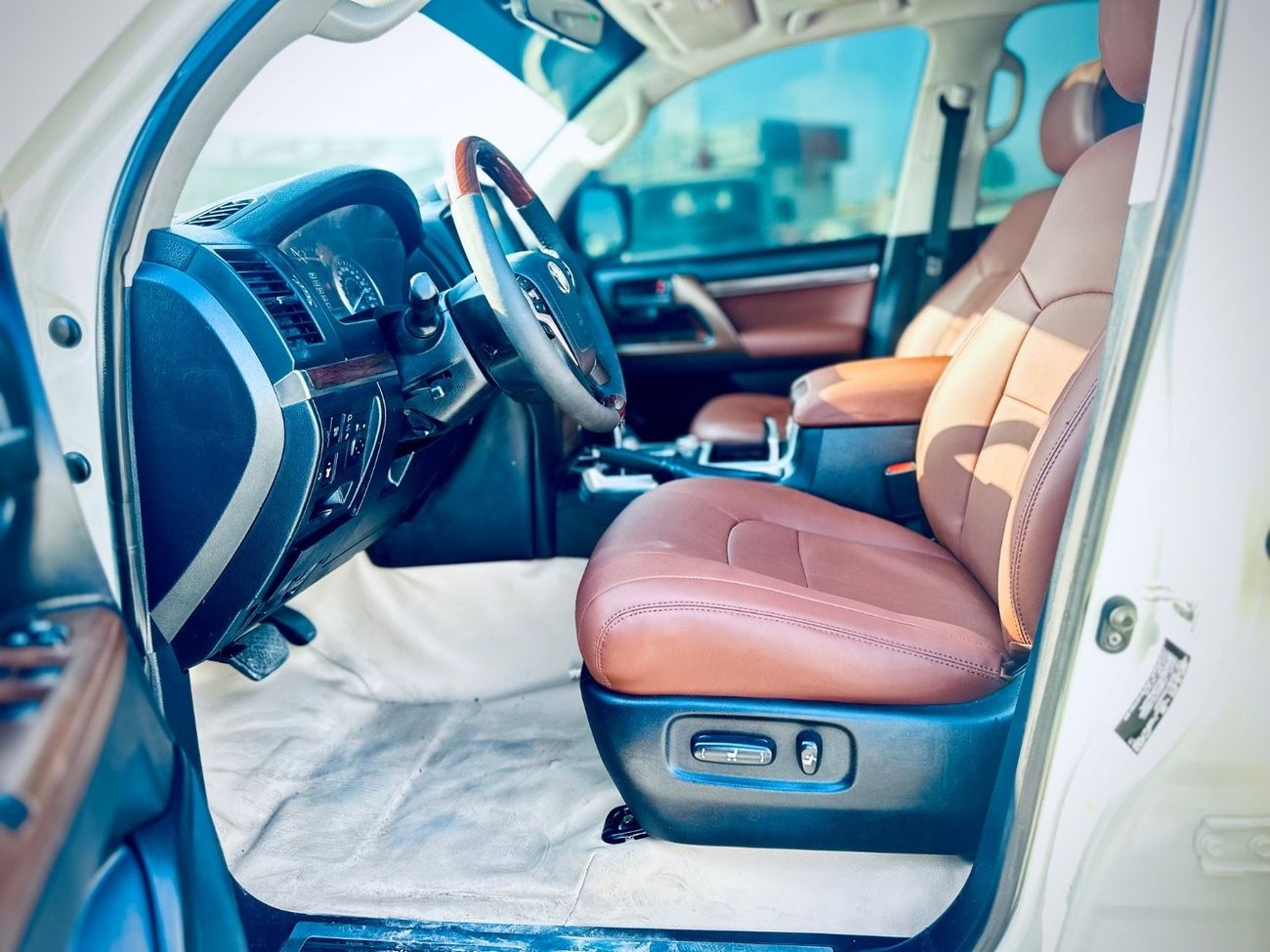 تويوتا لاند كروزر GXR1 4.5L GXR 2018 LHD Diesel Engine V8 Full Option Very Clean And Perfect Condition