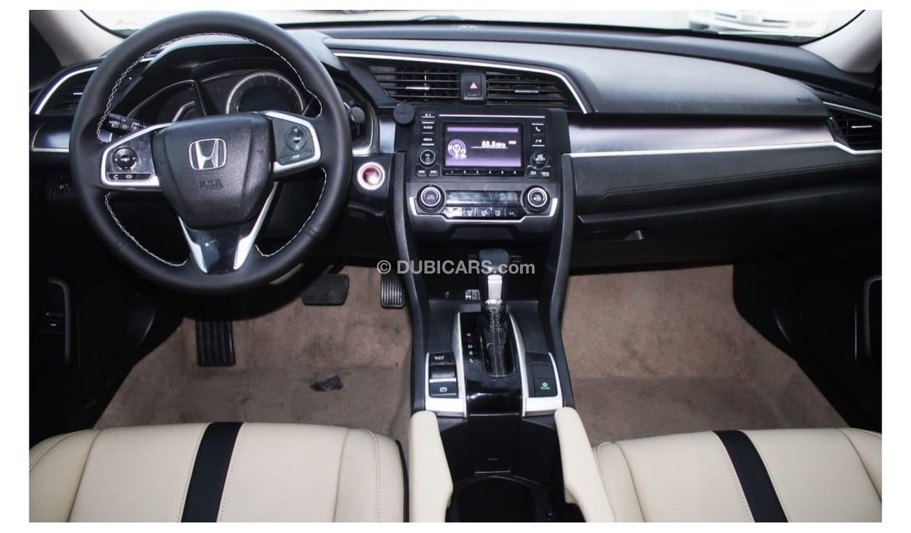 Honda Civic DX Honda Civic 2017 GCC, in excellent condition