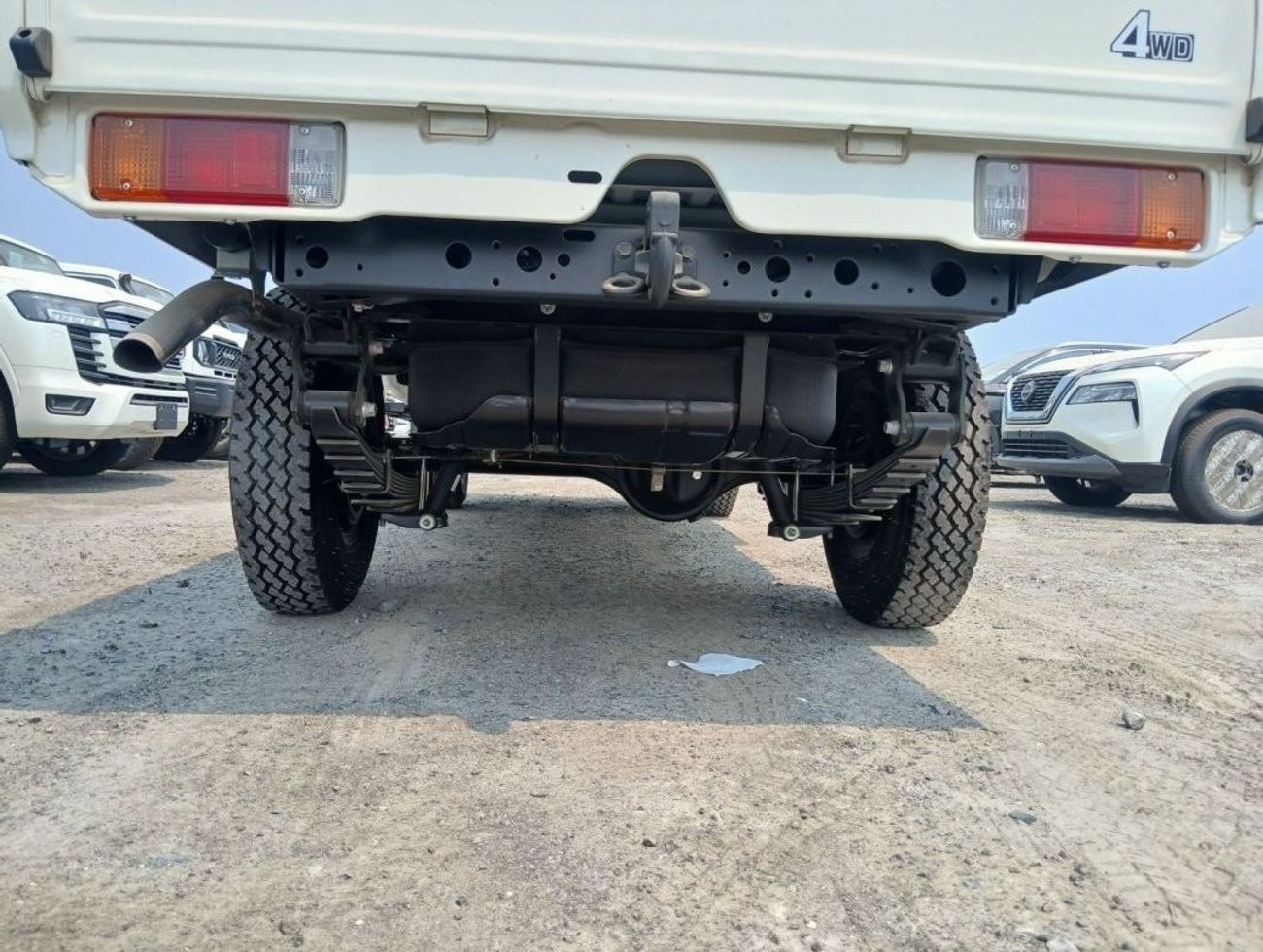 تويوتا لاند كروزر بيك آب Single Cab - 4.2L Diesel Manual - 6 Cylinders - White - ECT0001