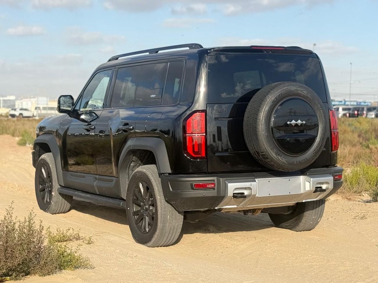 BYD Leopard 5 NAVIGATOR DOUBLE DIFFLOCK 1.5L PLUG-IN HYBRID FOR LOCAL +WARRANTY 5 YEARS OR UNLIMITED KILOMETER