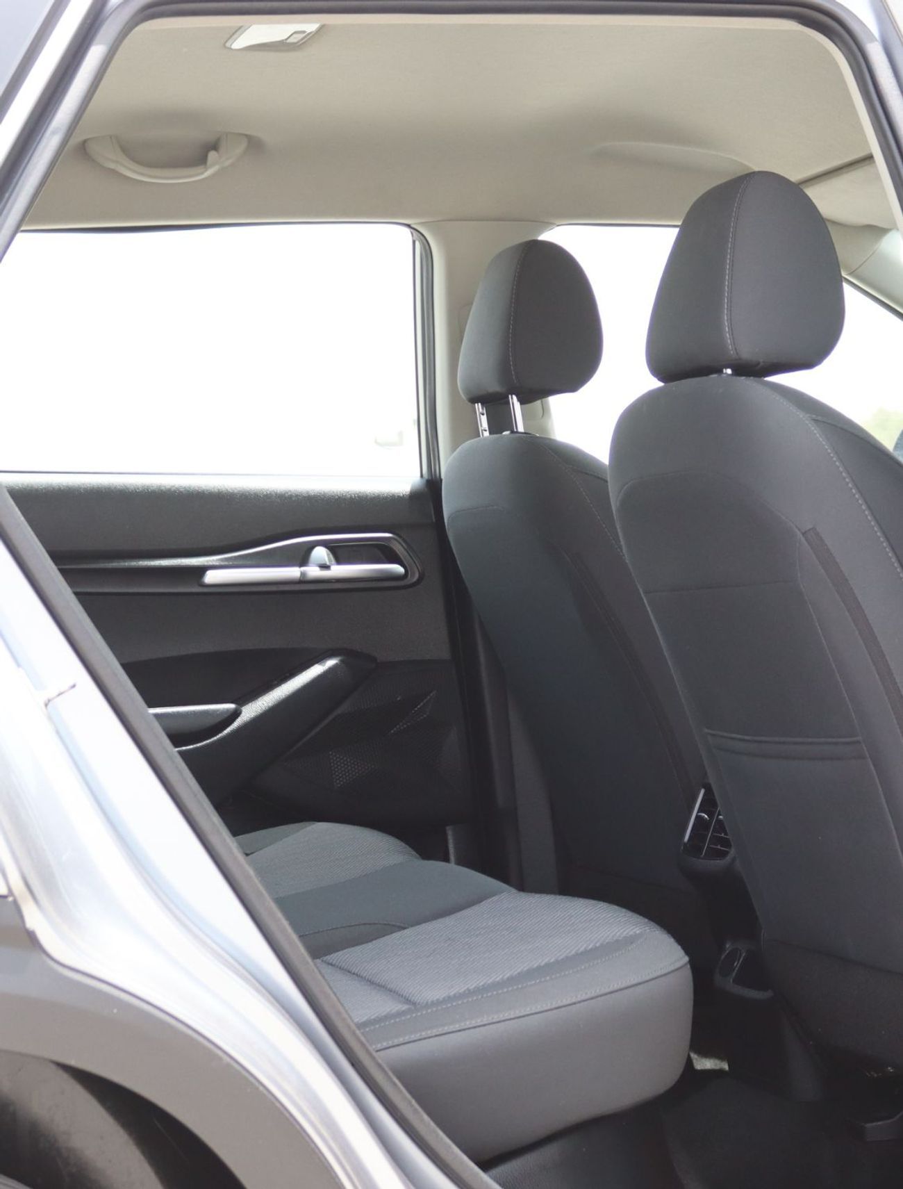 كيا سيلتوس سياره كيا سيلتوس خليجيه  2023بدون حوادث وبحاله ممتازه بمحرك 1600 وممشى 70000كيلو متر  وبسعر 55000