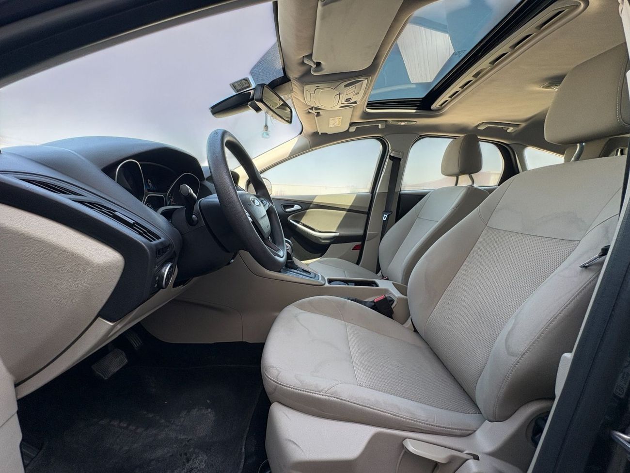 Ford Focus 1.5L A/T Eco boost | 2017 | GCC SPECS | AED 740 per month