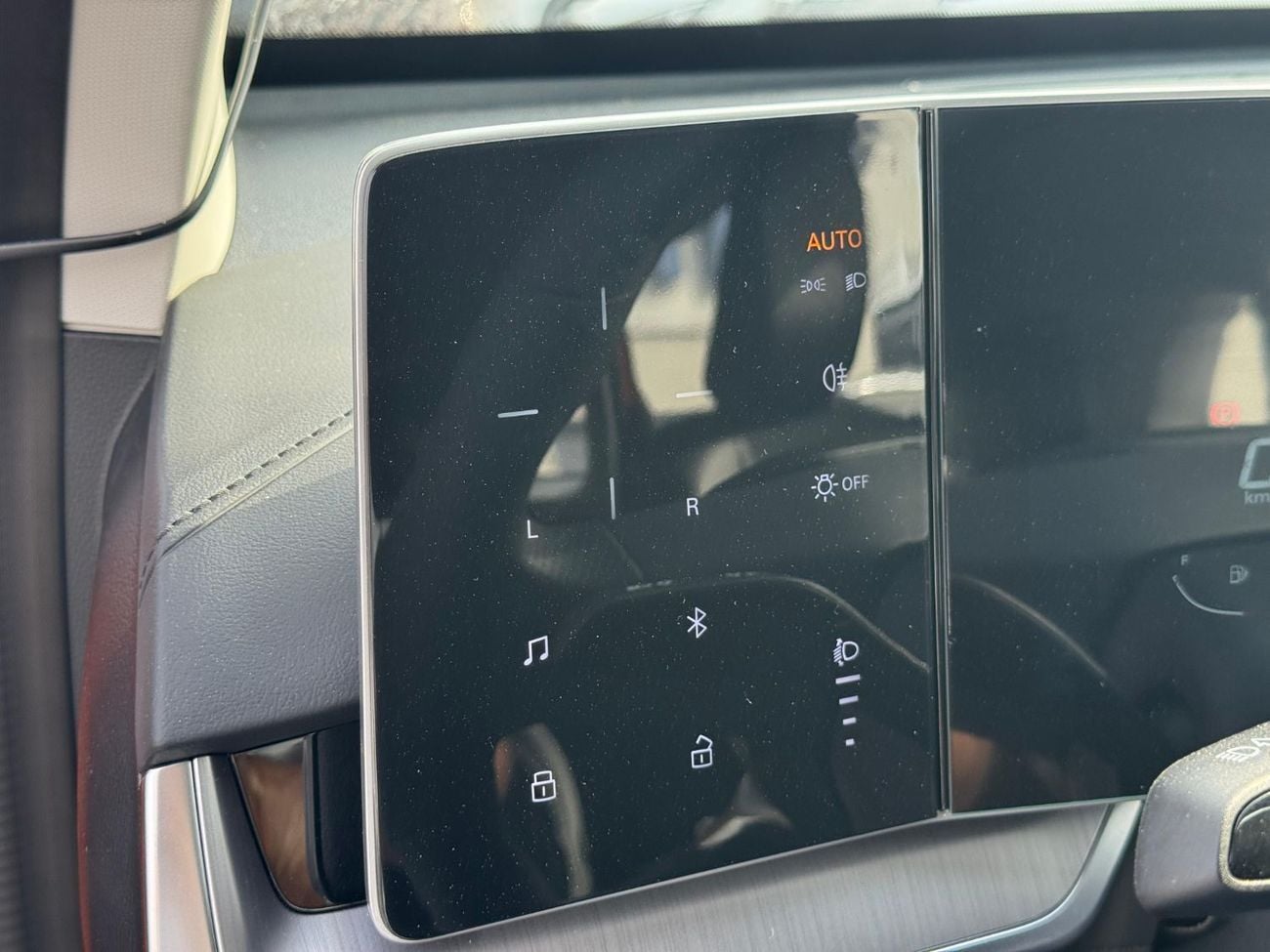 أم جي وان LUX 1.5L Petrol FWD 2024 Export Price @ 47,000 AED
