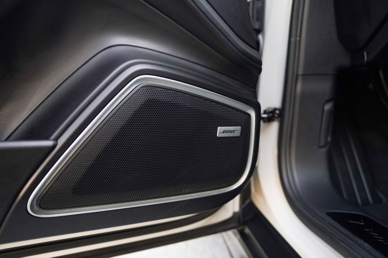 Porsche Panamera GTS 4.0L (455 HP)