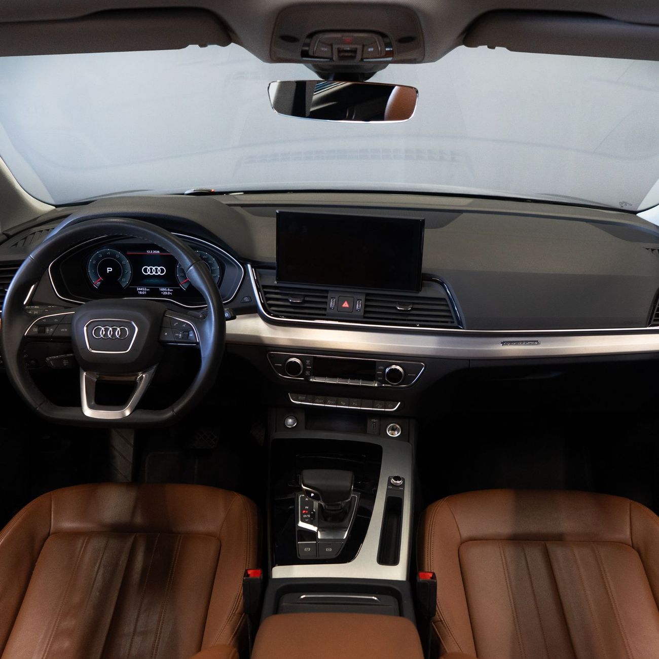 Audi Q5 45 TFSI Quattro 2.0L AED 3,257 pm • 0% Downpayment • Audi Q5 45Tfsi • Agency Warranty And Service Pa