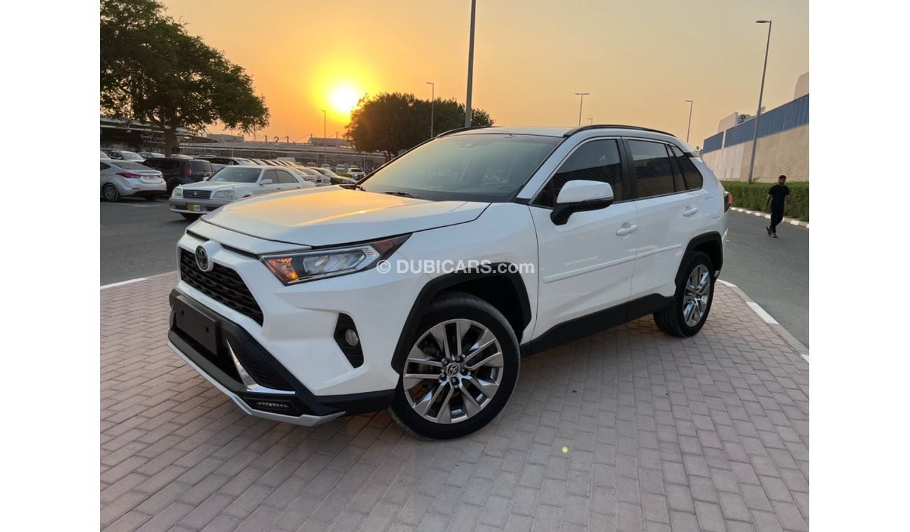 Toyota RAV4 XLE TOYOTA RAV4 PREMIUM FULL OPTION