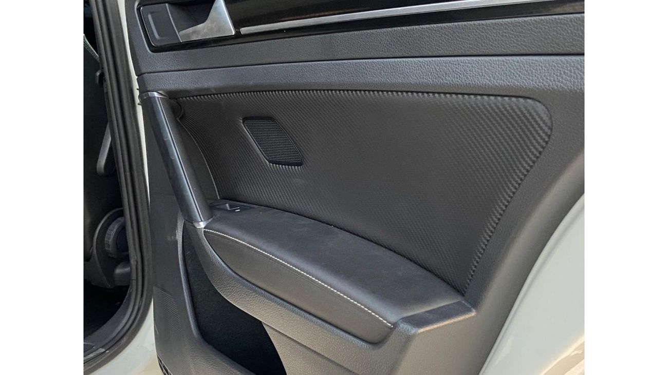 فولكس واجن جولف ار