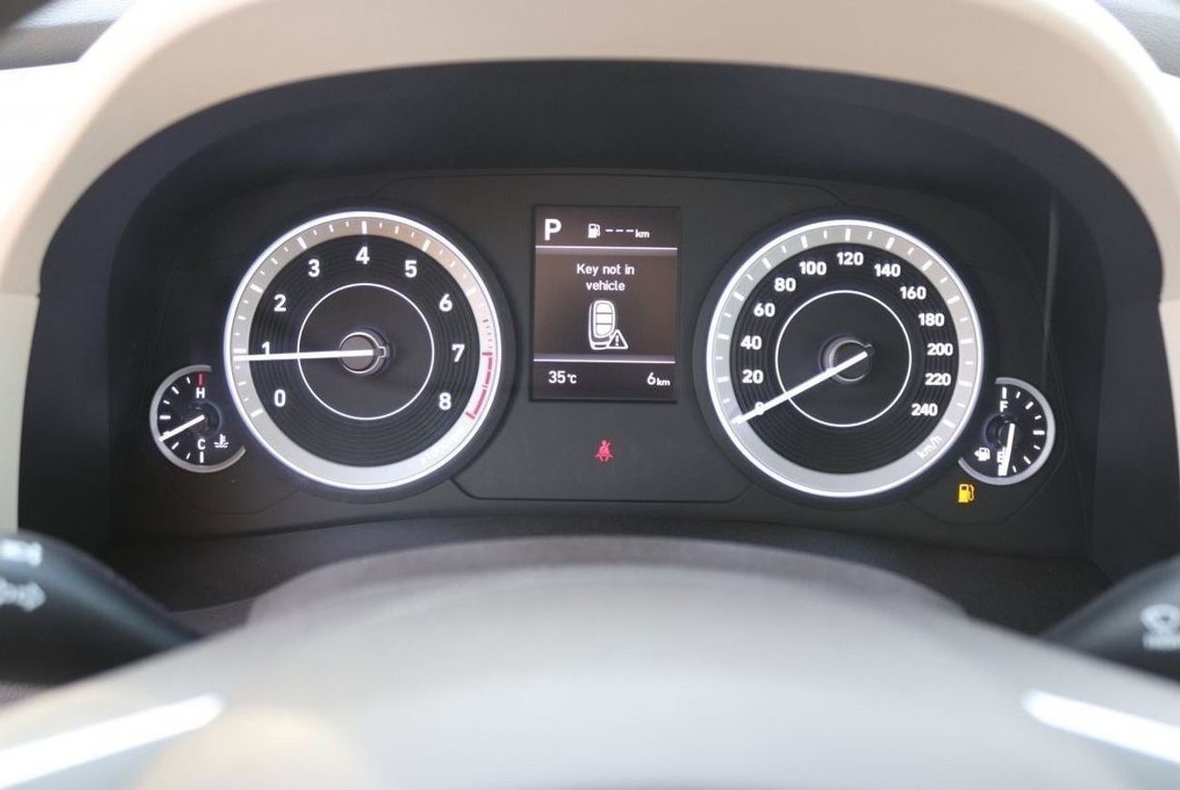 Hyundai Creta 1.5L ,Automatic / Panoramic Roof  Full option, MODEL 2024