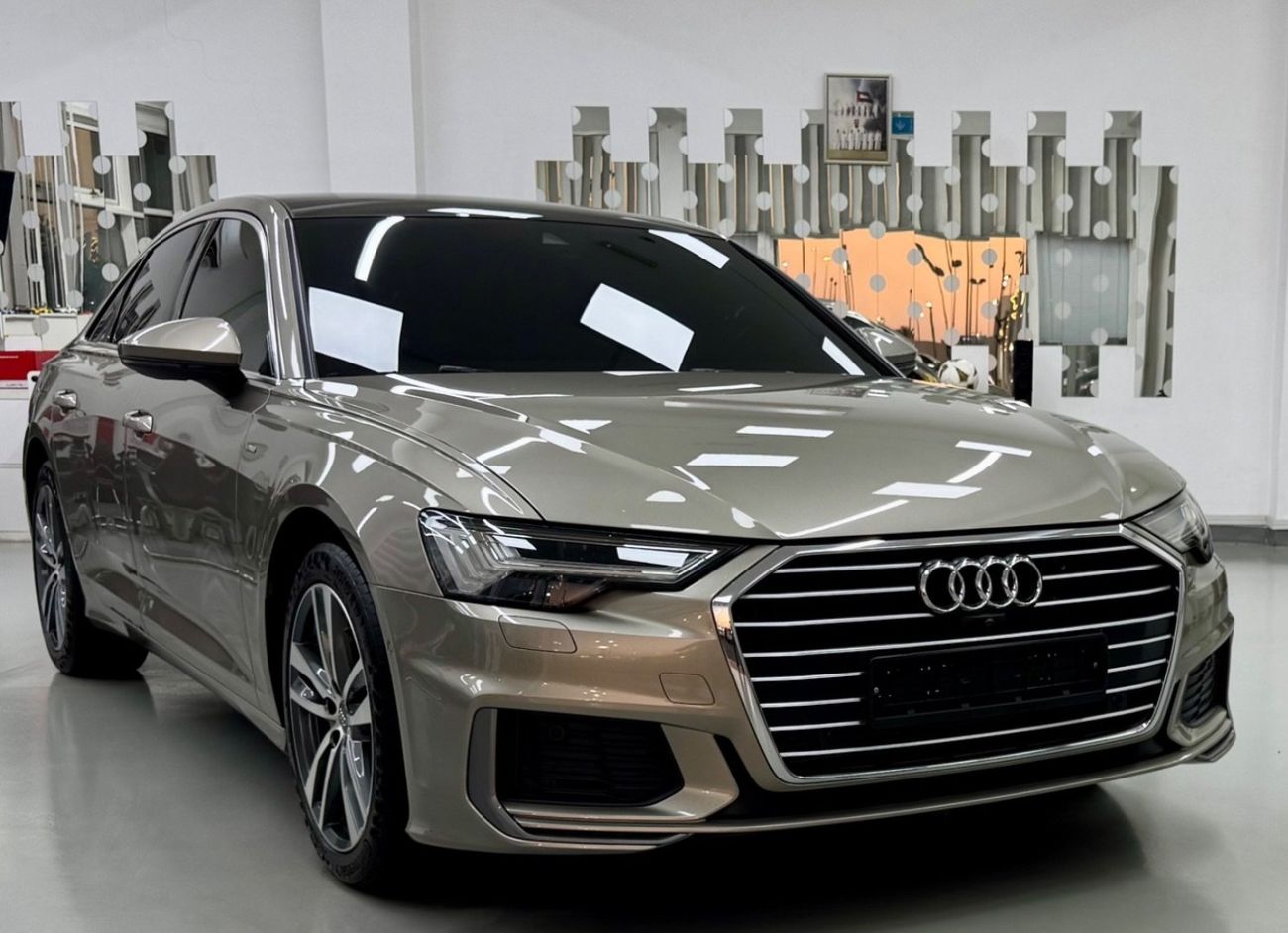 Audi A6 45 TFSI quattro  S-Line 2.0L