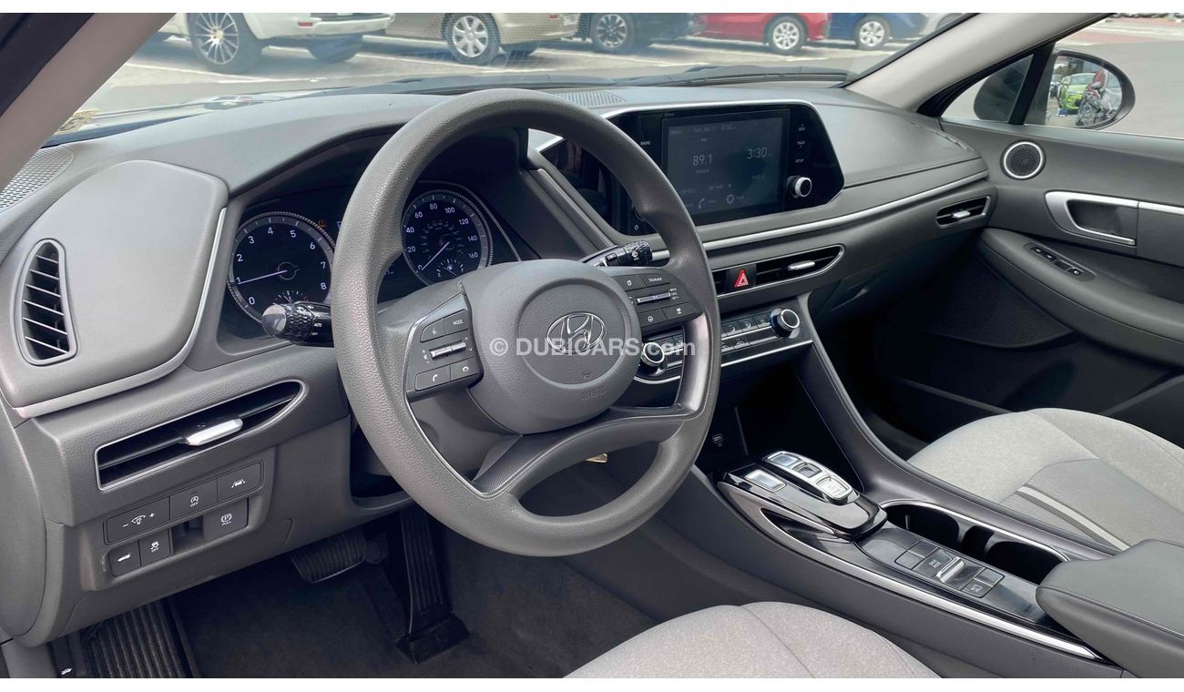Hyundai Sonata SE With Radar