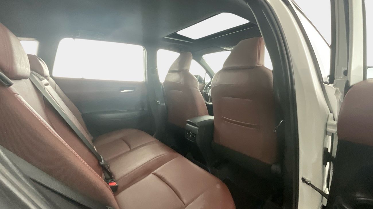 Toyota Corolla Cross GLI | upto AED 20,000 Ramadan Discount | Guaranteed Warranty | 0 Down Payment