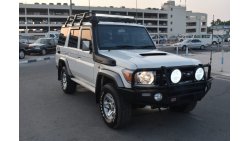 تويوتا لاند كروزر هارد توب Diesel right hand 4.5L manual model 2012 5 doors 9 seats