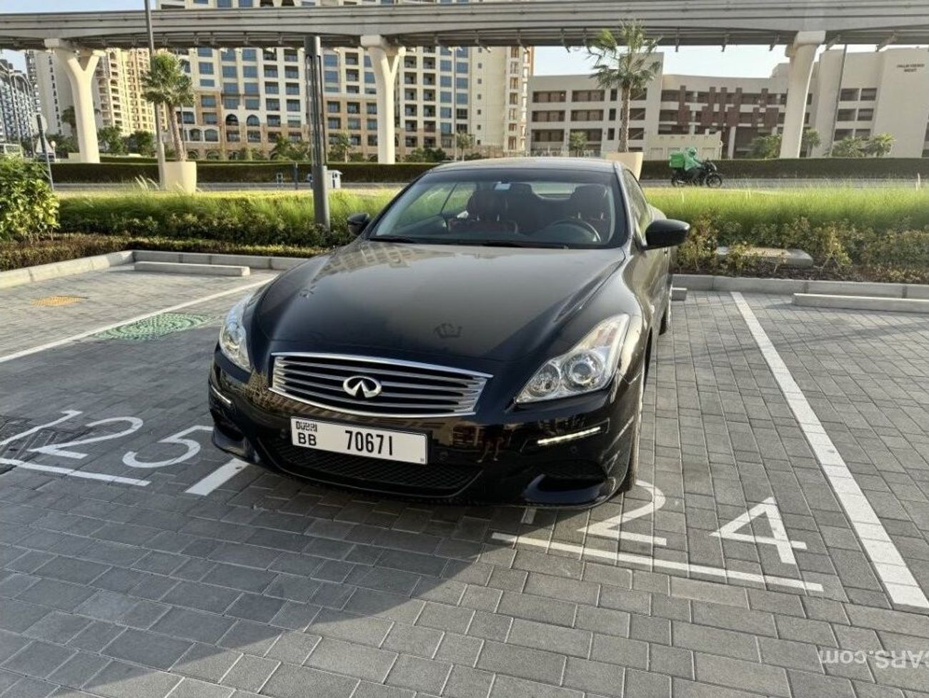 Infiniti Q60