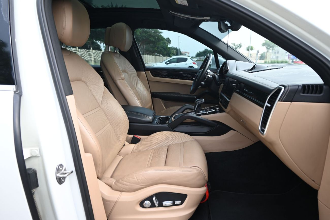 Porsche Cayenne 0% DP - PORSCHE CAYENNE S - 3.0TC V6 4WD - GCC SPECS - WELL MAINTAINED