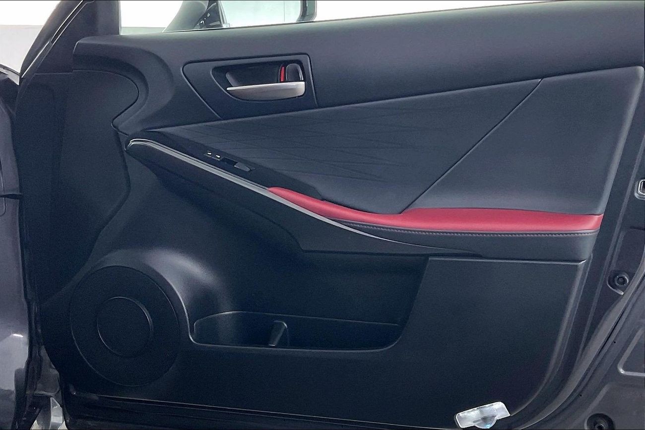 Lexus IS300 Premier | Guaranteed Warranty | 0 Down Payment