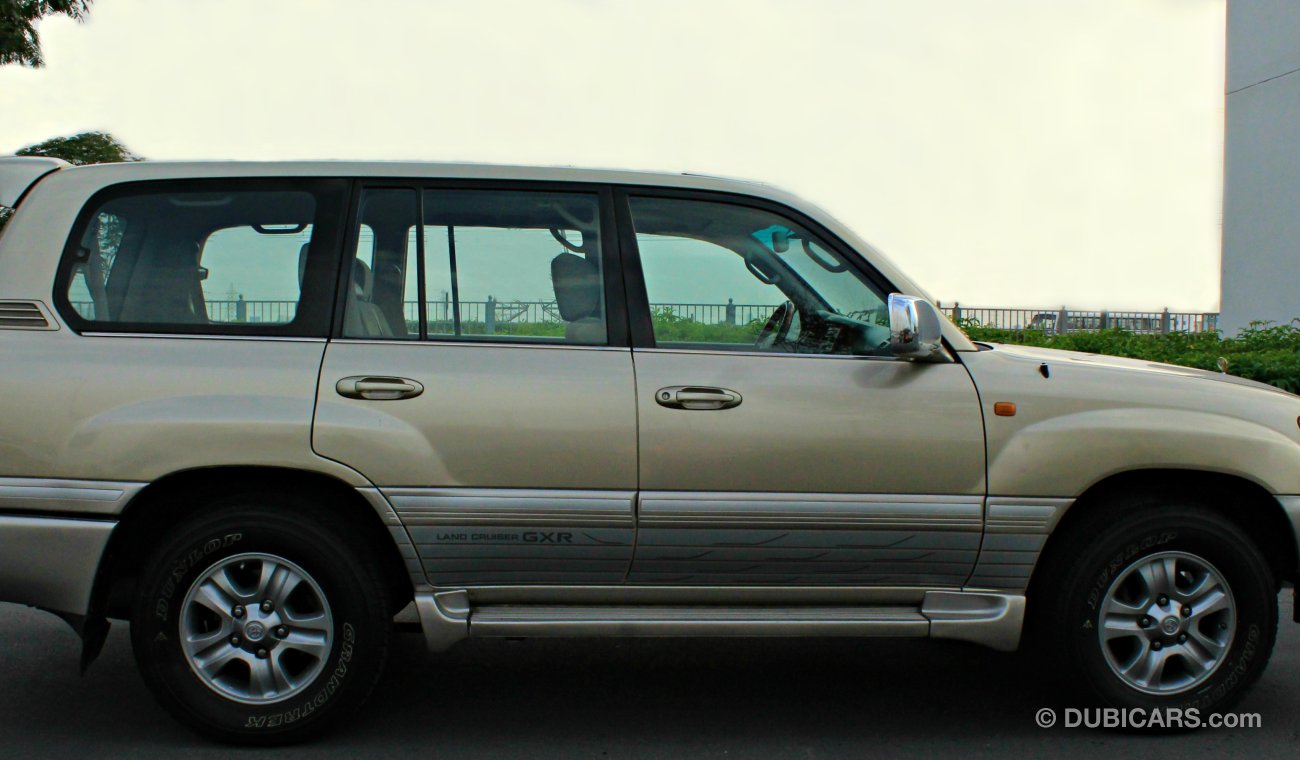 Toyota Land Cruiser GXR - EXCELLENT CONDITION