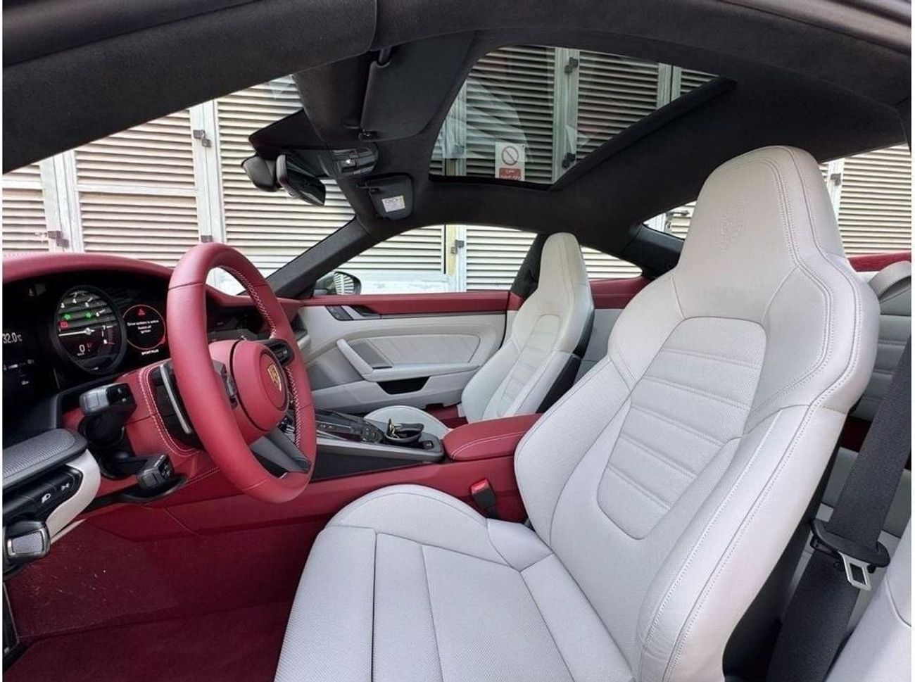 بورش 911 Carrera S 3.0L (444 HP) Coupe