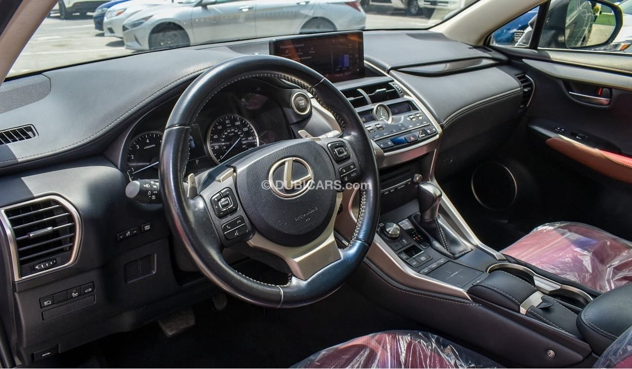 Lexus NX300