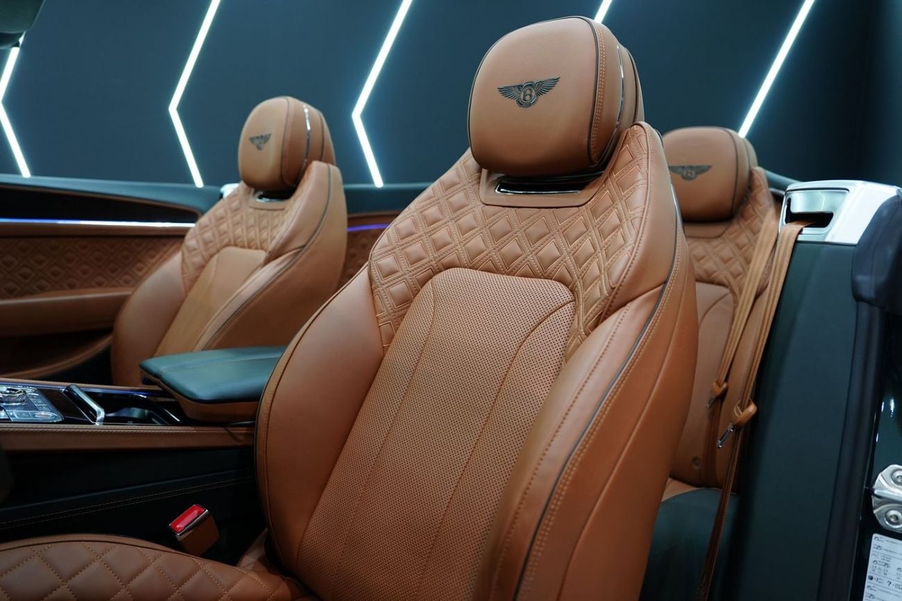 Bentley Continental GT 2022 Continental GTC V8, Carbon Interior, Rotating Display, Touring Specification, Dealer Warr + Ser