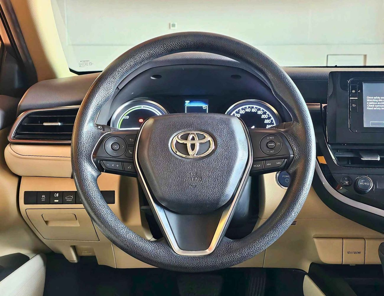 Toyota Camry CAMRY/LE HEV HYBRID 2.5L/1YR WARANTY /FSH/SINGLE USER/ 962 MONTHLY/LOT#94659