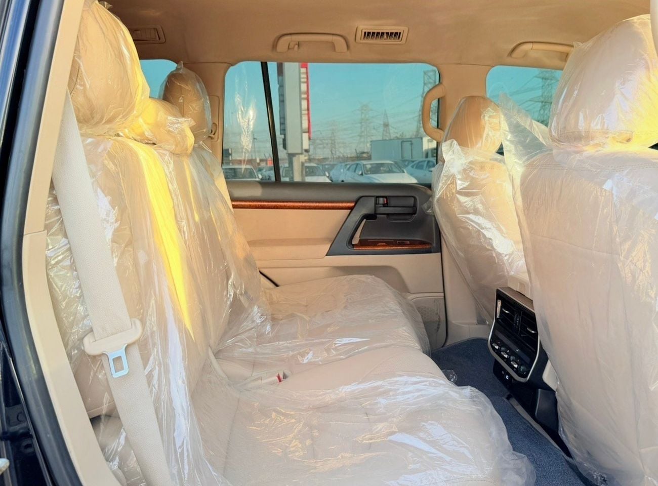 تويوتا لاند كروزر GXR 4.6L