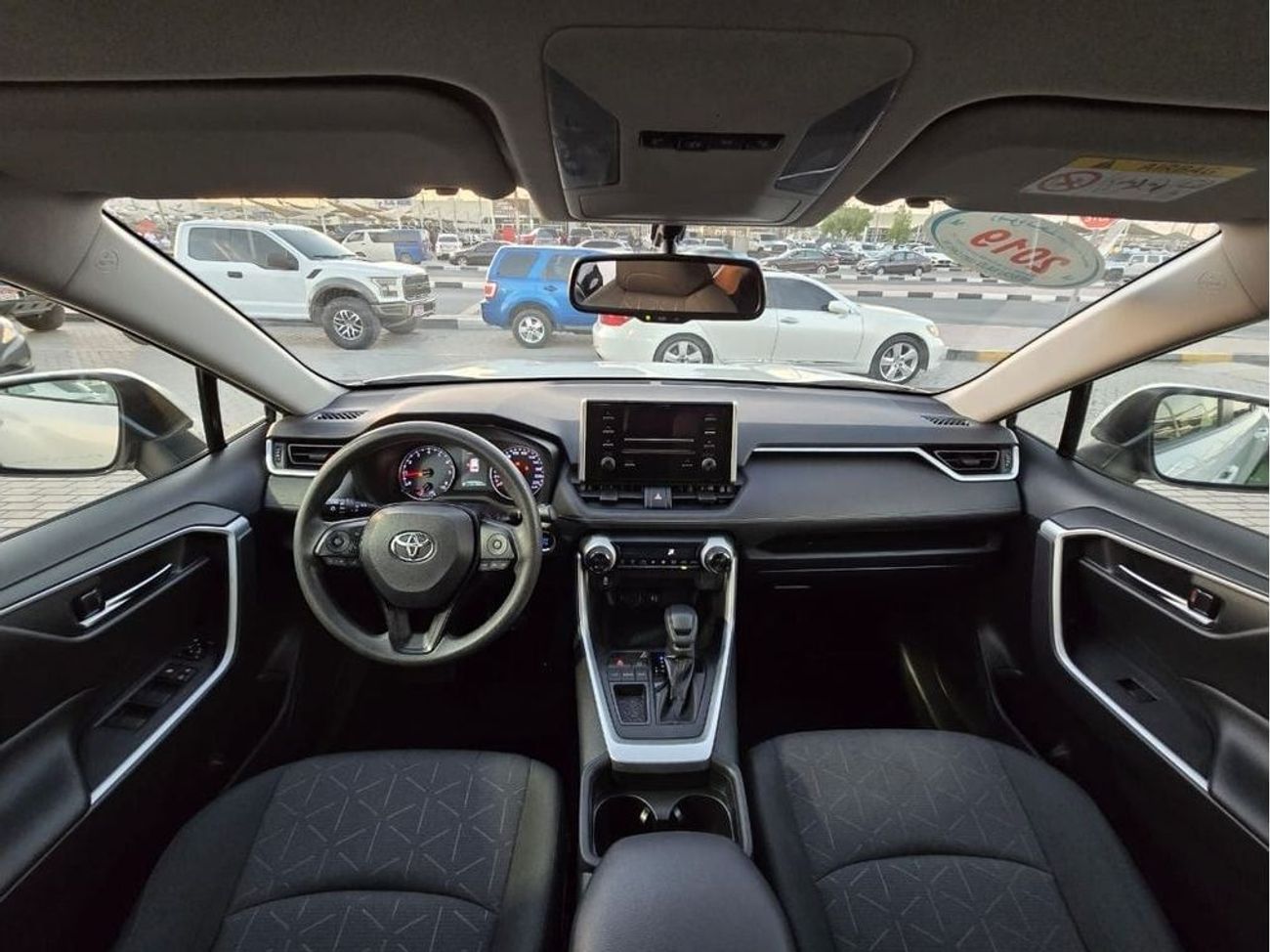 Toyota RAV4 GX 2.5L TOYOTA RAV4 2019 GCC 4 cylinder engine 2.5L clean car without accident without paint just bu