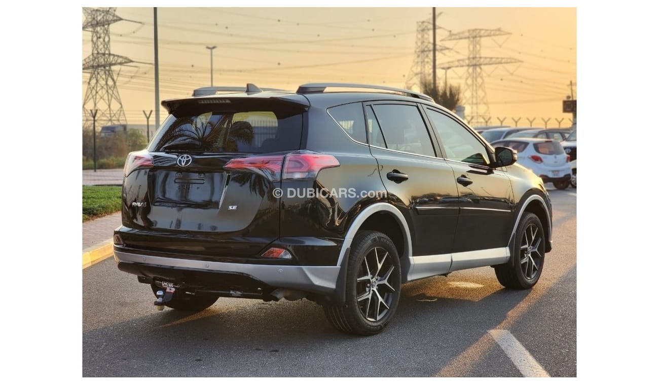Toyota RAV4 EX RAV4 SE 2WD BLACK 2017