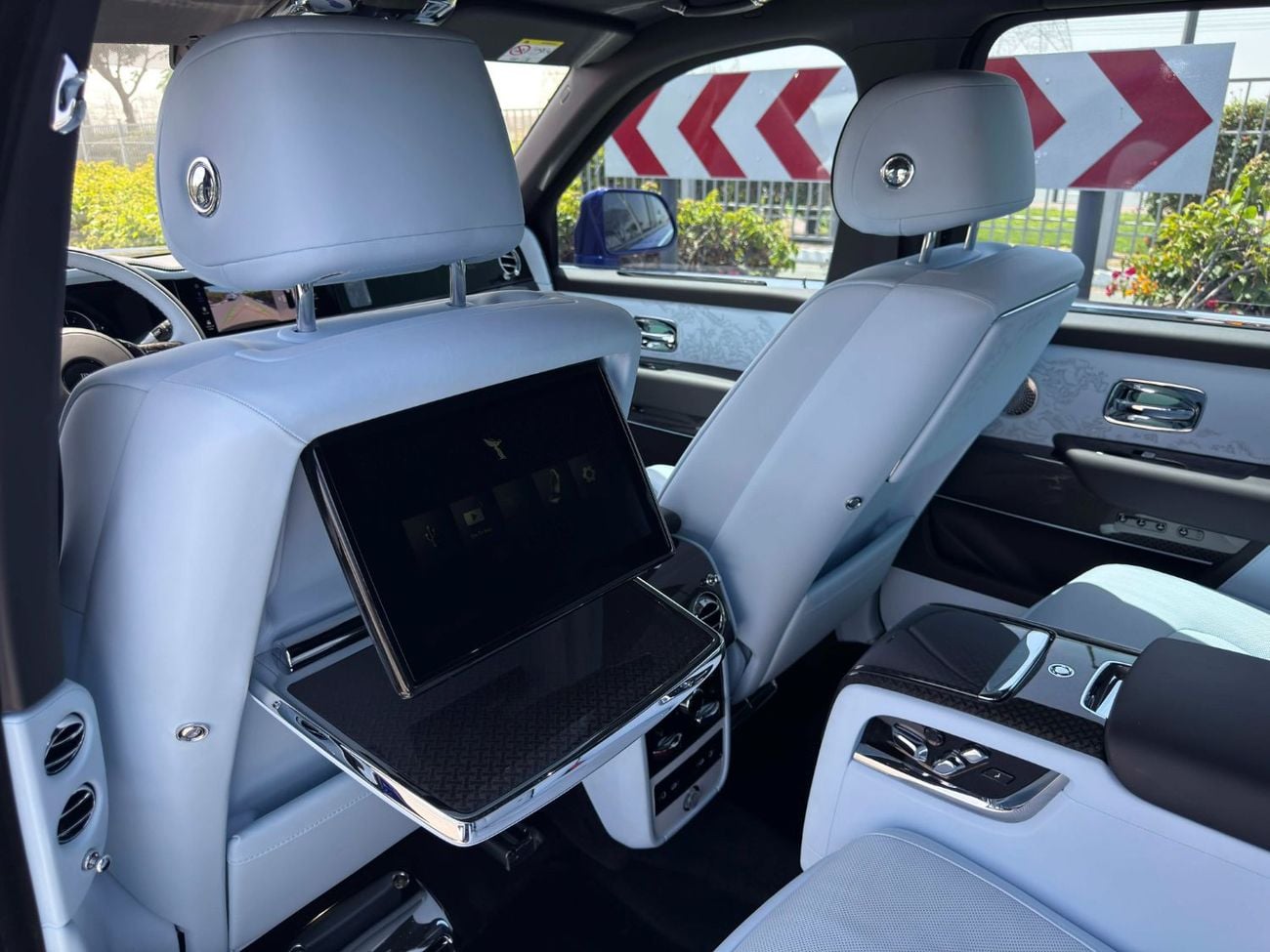 رولز رويس كولينان GCC SPEC NEAT AND CLEAN LESS KILOMETER