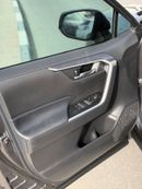 تويوتا راف ٤ XLE 2.5 leather seats, push start