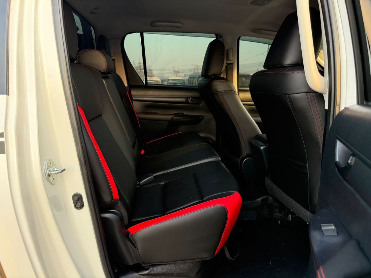 Toyota Hilux GR SPORTS KIT | DOUBLE CABIN | RHD | AUTOMATIC | 2.8L DIESEL | LEATHER + LED ROOF LIGHTS