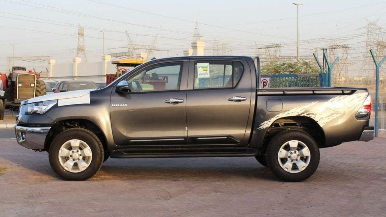 Toyota Hilux HILUX 2.4L AT DIESEL MED OPTION