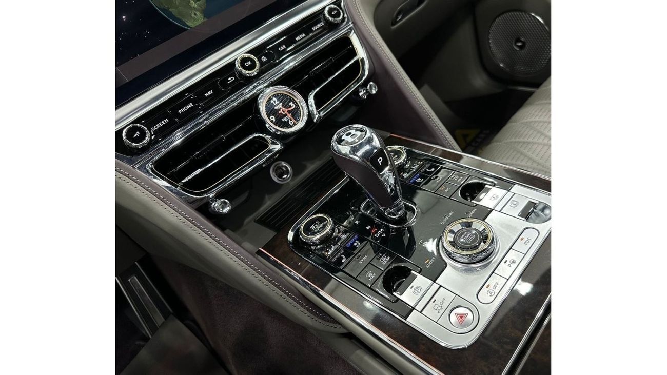 Bentley Flying Spur V8 2021 Bentley Flying Spur, Warranty Valid Till 2026, Full Service History (Al-Habtoor)