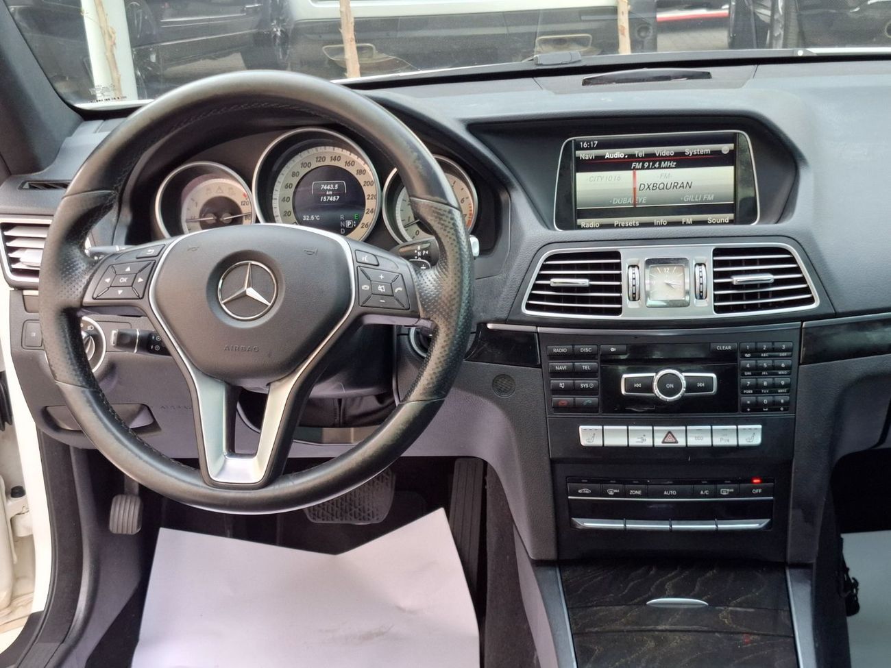 Mercedes Benz E 200 Coupe Mercedes-Benz E200 2015 full option
