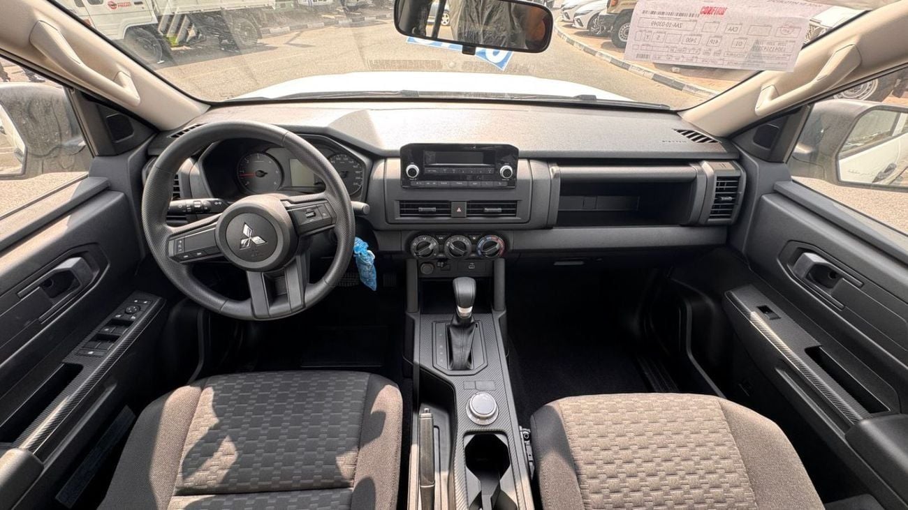 ميتسوبيشي L200 GLX DCABIN 2.4L DIESEL 4X4  6SPEED A/T
