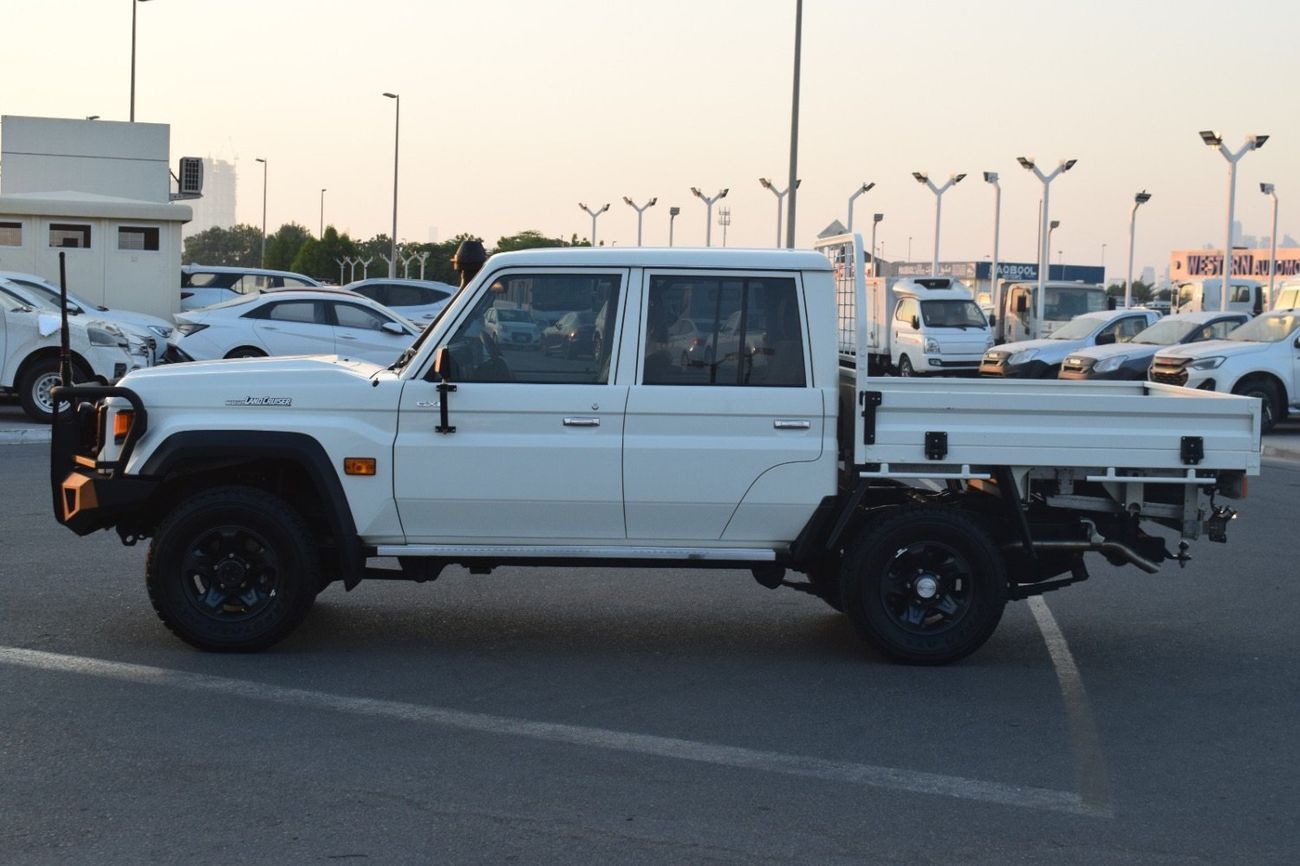 Toyota Land Cruiser Pick Up Double Cabin 4.5L