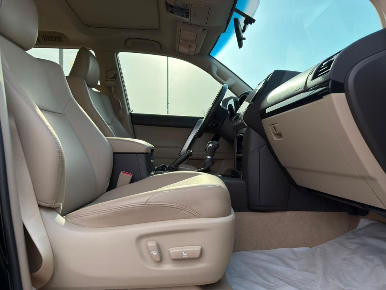 تويوتا برادو TX-L 4.0L Petrol V6 2022 Export Price @ 122,000 AED