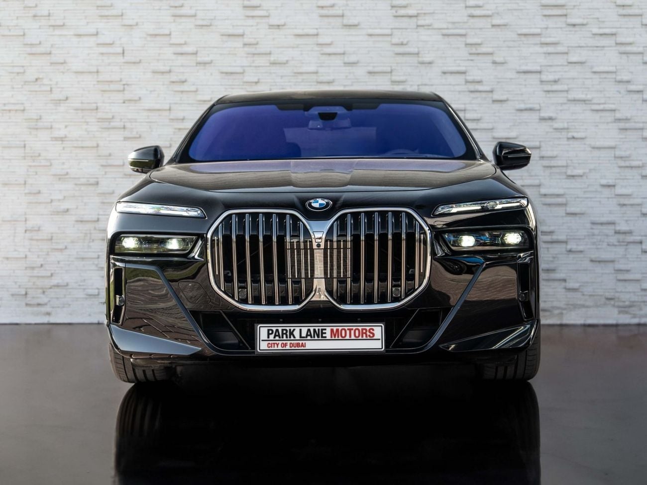 BMW 760i xDRIVE M SPORT — фото 2