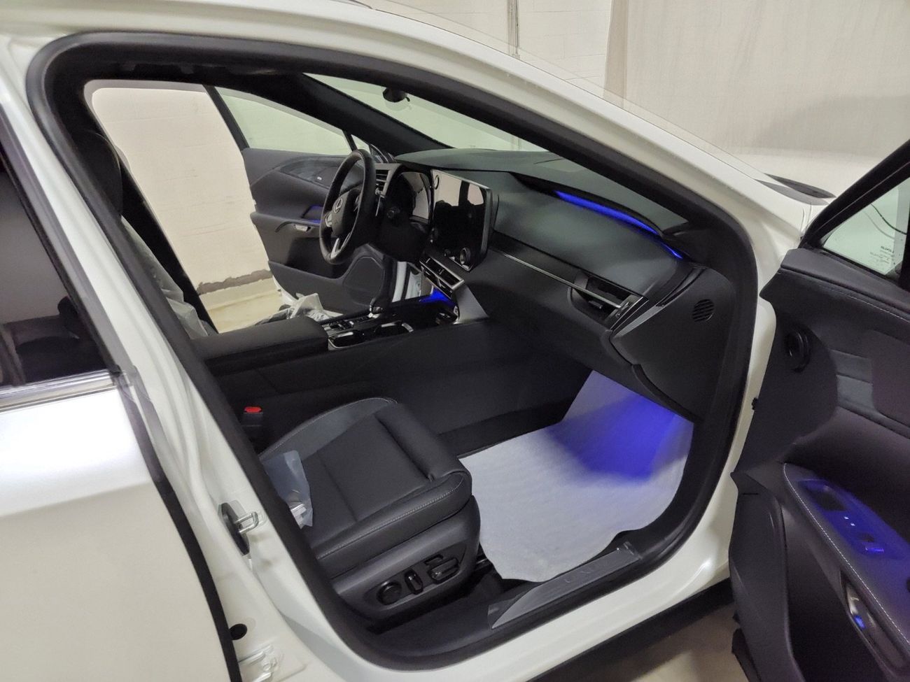 لكزس RX 350 EXECUTIVE ( Canadian Spec )