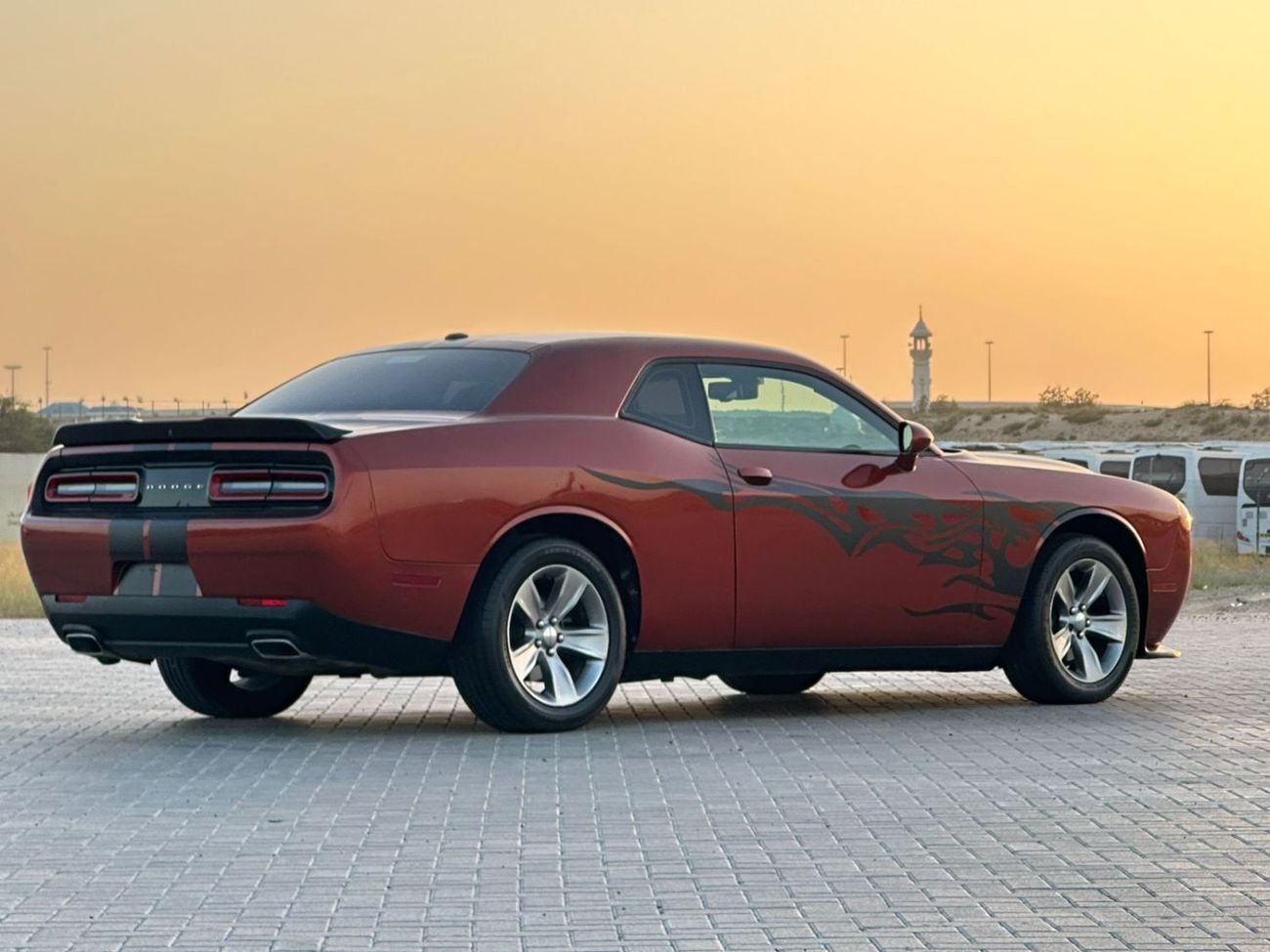 Dodge Challenger SXT — фото 5