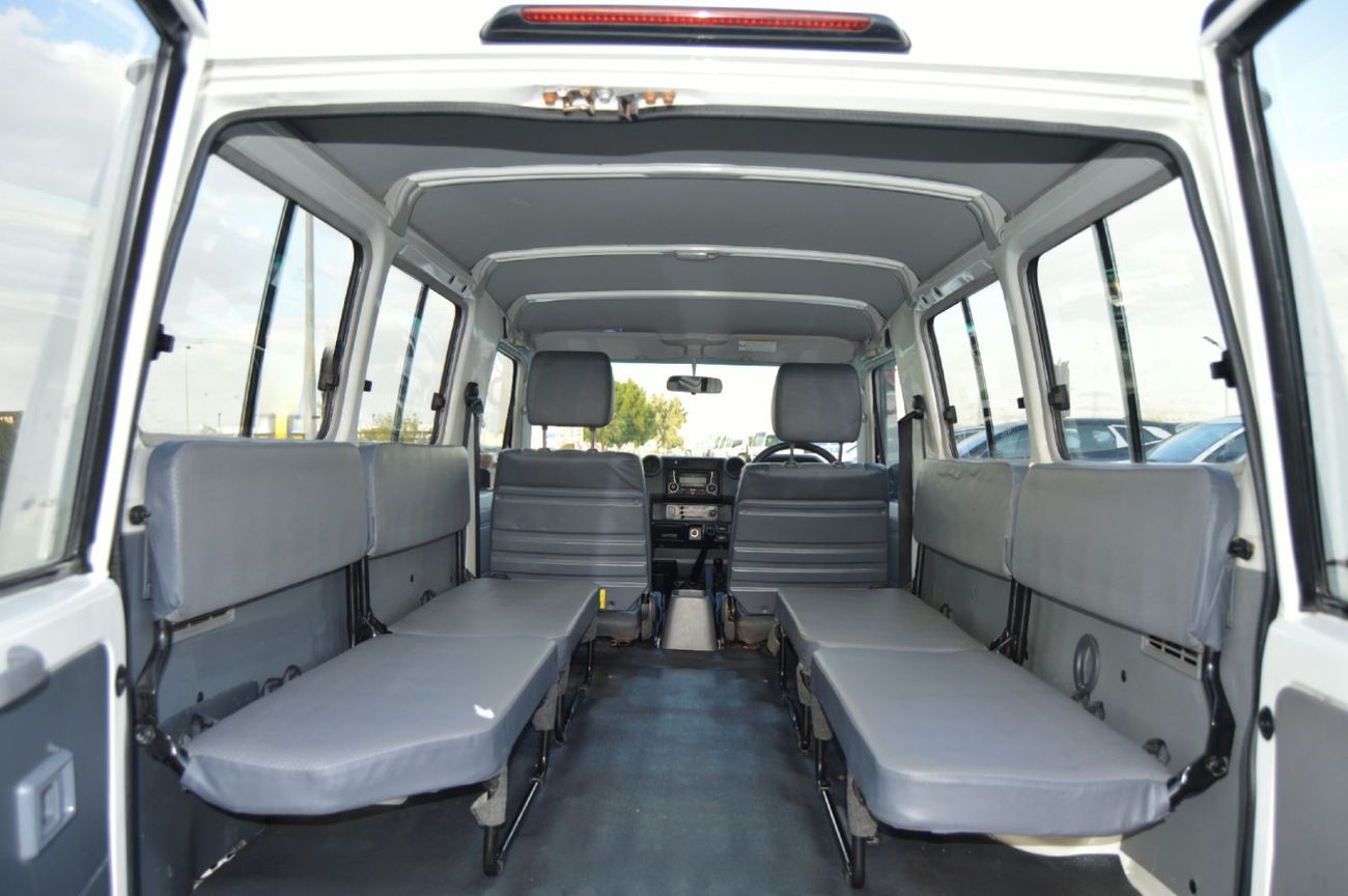 Toyota Land Cruiser *Hard Top*  Right Hand Drive  Model: 2016 Engine:  V8/ 4500 CC Doors: 3 Seats: 10